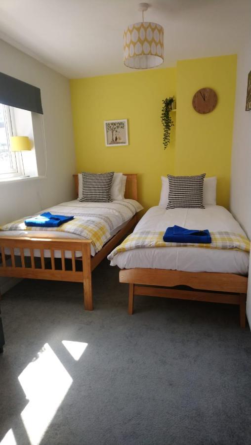 The Lansdowne Hideaway - Brought To You By Coastline Retreats - Newly Refurbished Town Centre, Close To Beach, Large Jet Bath With Tv, Netflix, Swing And Parking Included Apartamento Bournemouth Exterior foto